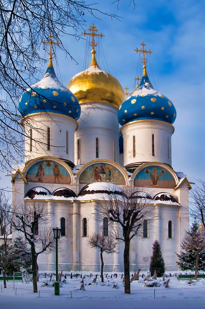 Собор Успения Пресвятой Богородицы Троице-Сергиевой лавры (Сергиев Посад).
