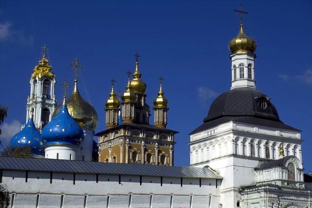 Лавра. Главный вход / Monastery. The main entrance