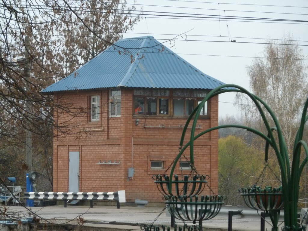 Пост на переезде Софрино