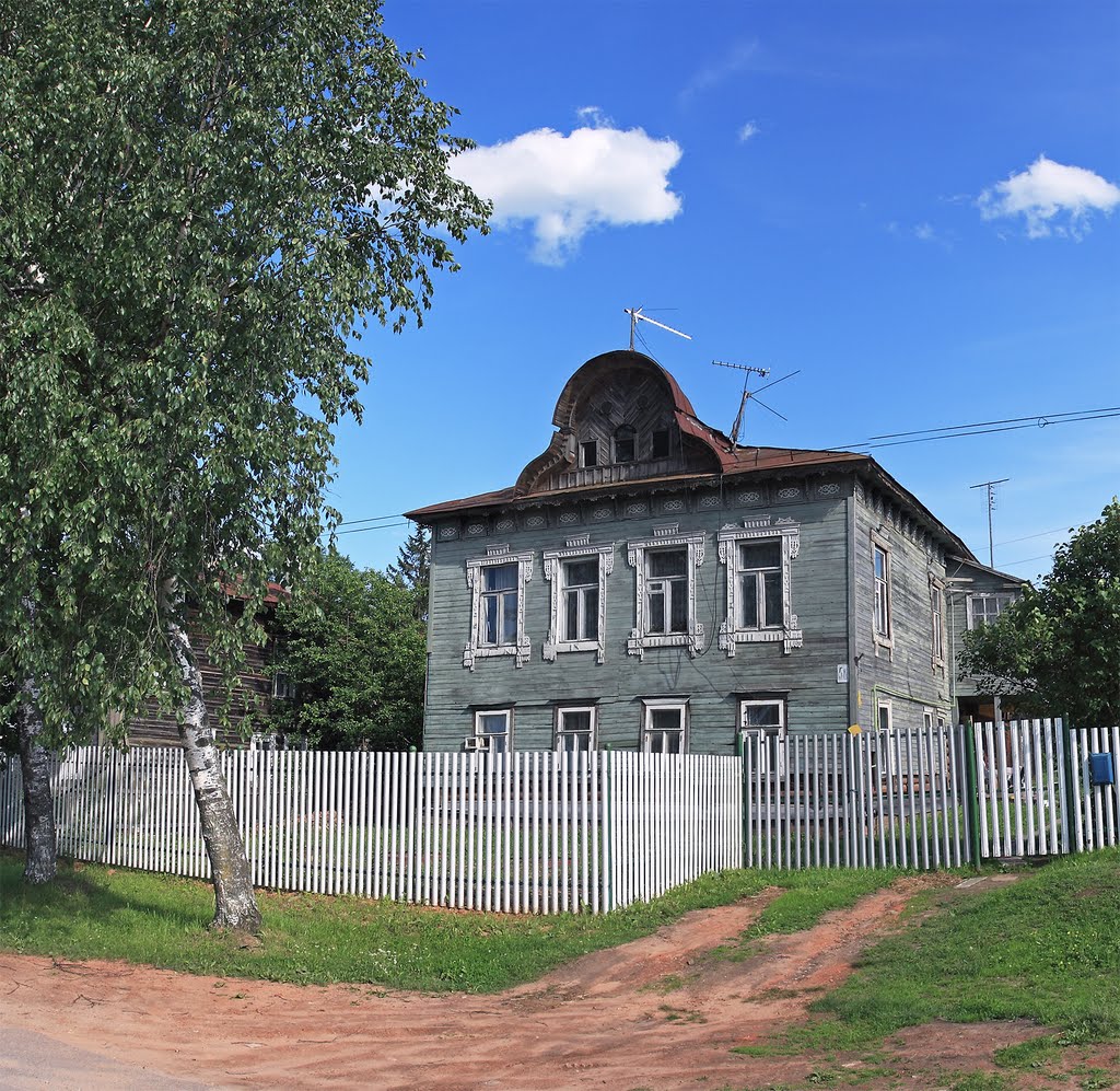 Wooden House / Taldom, Russia