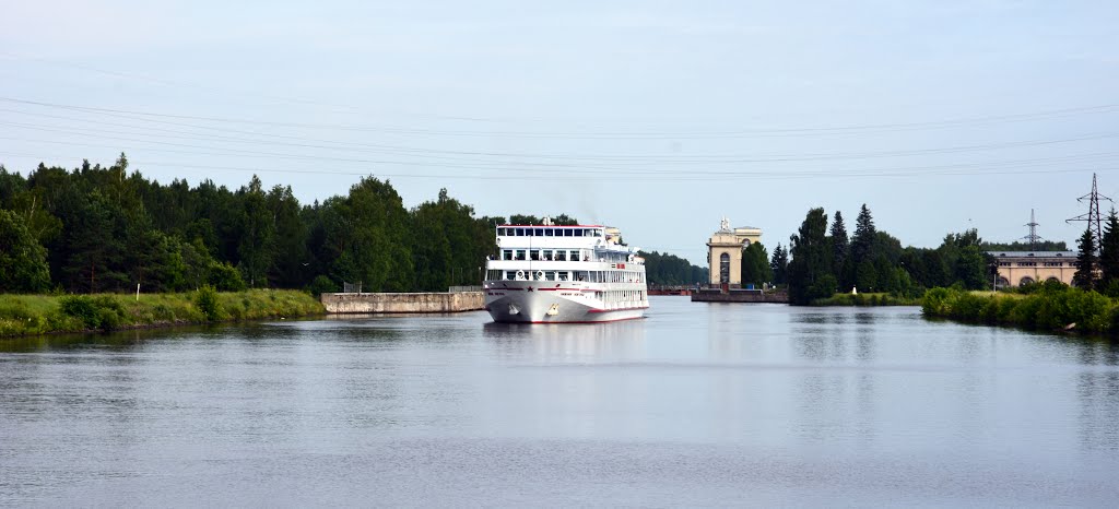 Канал им. Москвы.  Canal of the  Moscow.