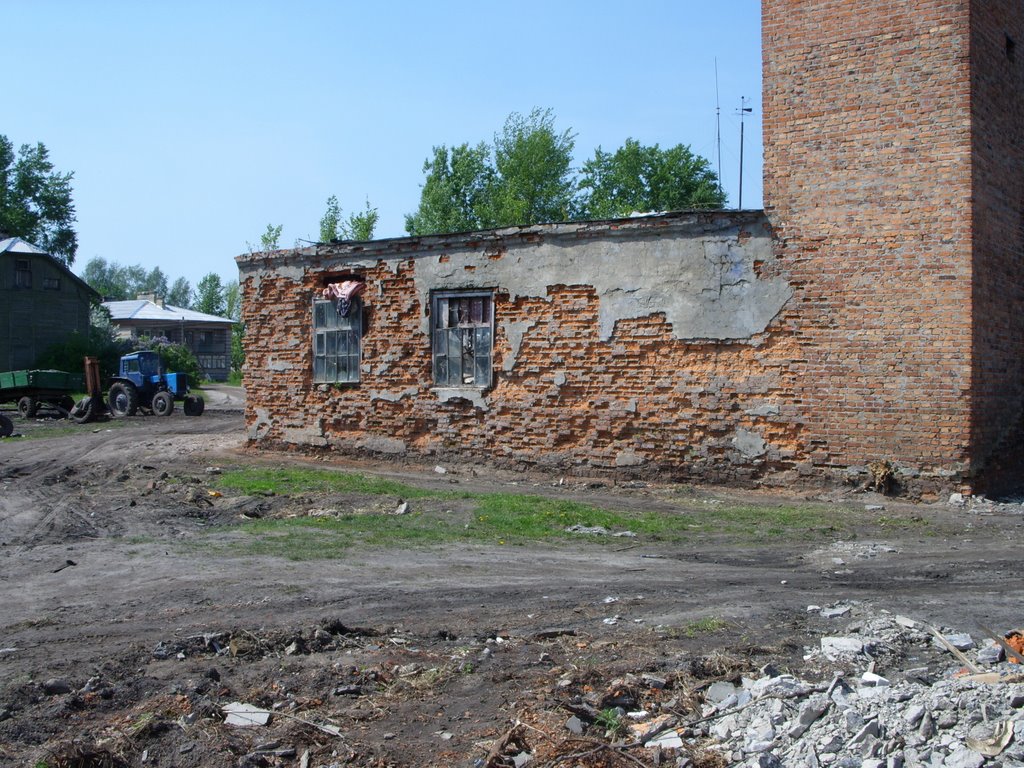 Пожарная часть. Советская кладка. The Firemen base. A Soviet brickwork