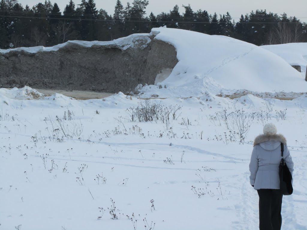 Глина под снегом
