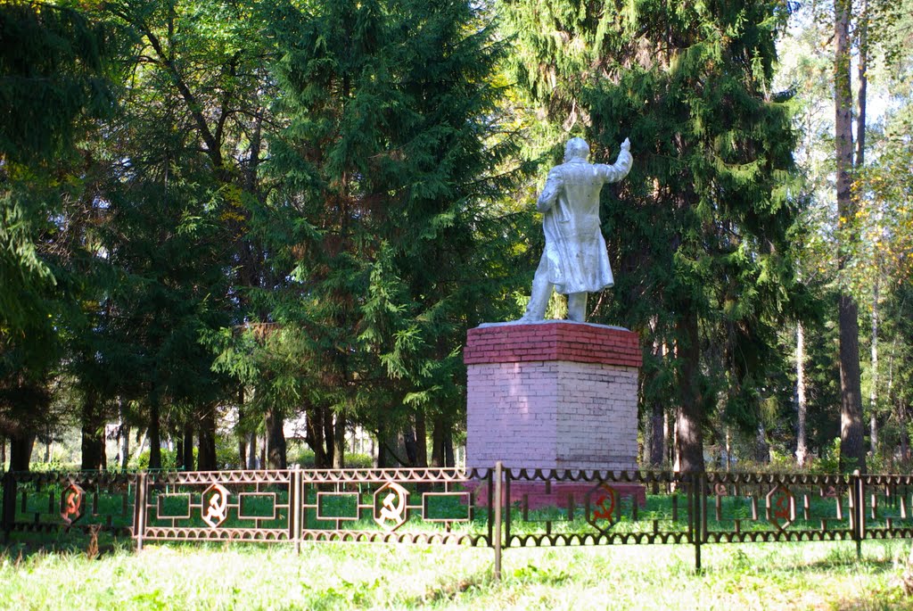 Танцор