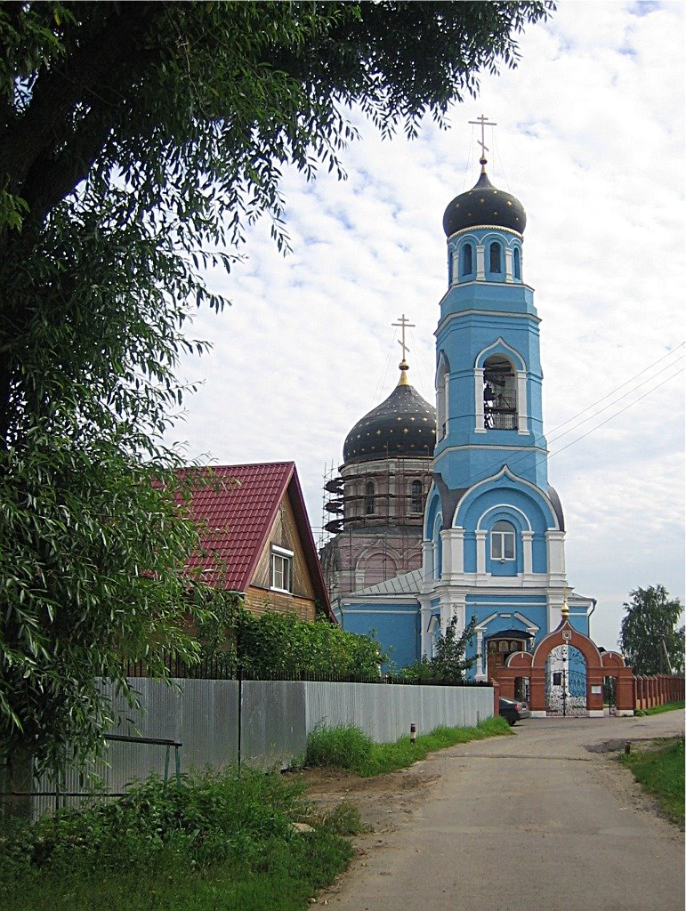 Pokrovskaya Church, a second view