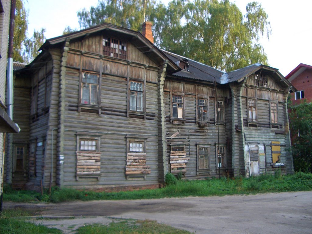 Pionerskaya street