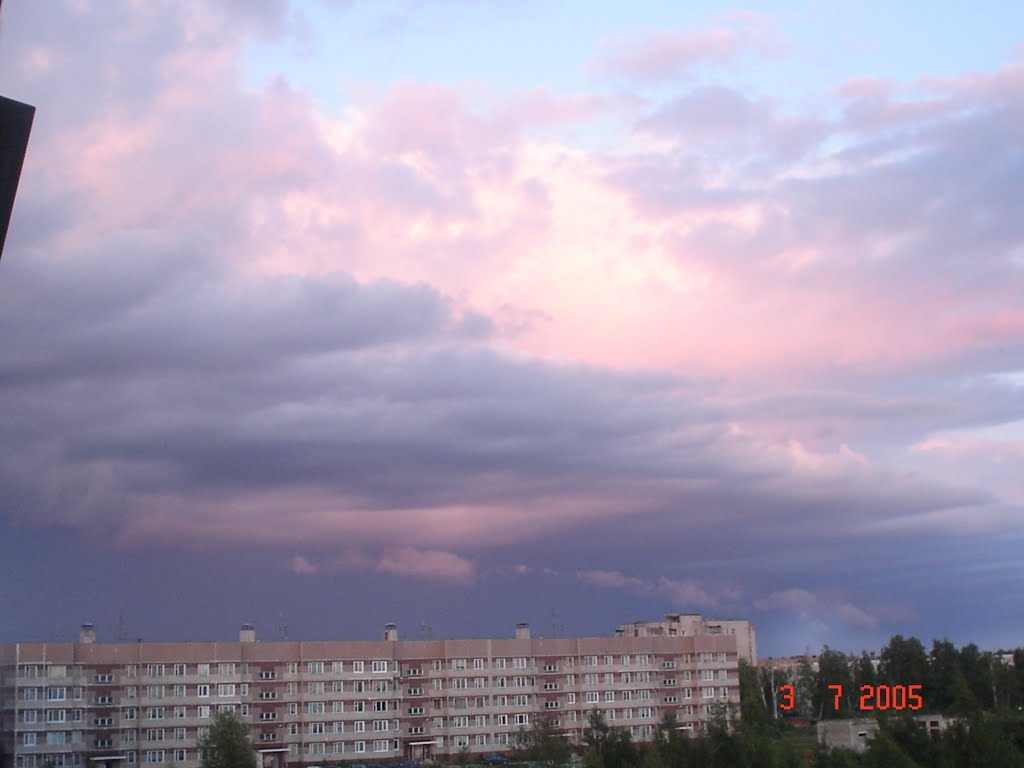 ТУЧИ  НАД  ЭЛЕКТРОГОРСКОМ