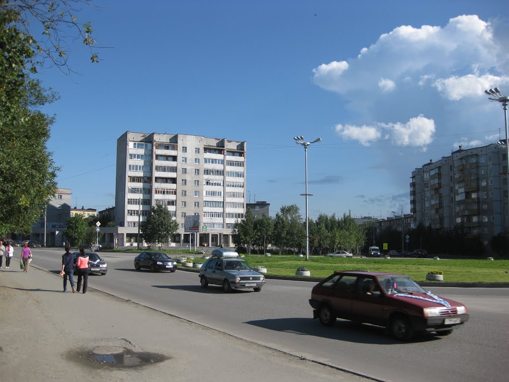 Апатиты. Центр. 08 2012