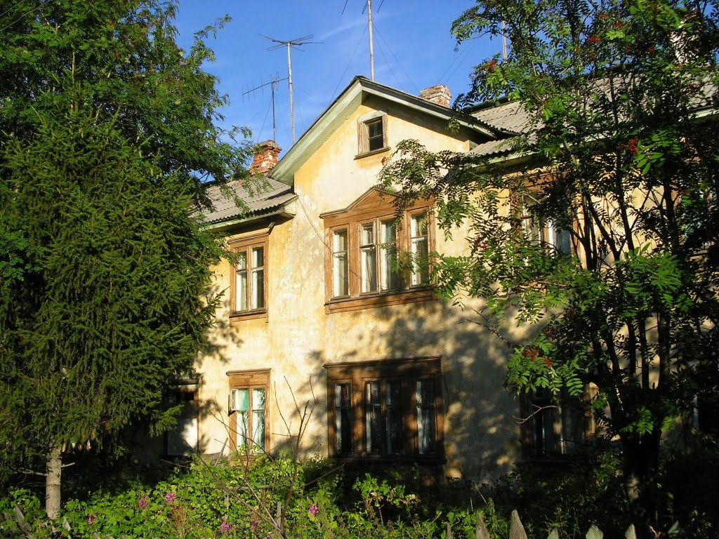 Клубный переулок
