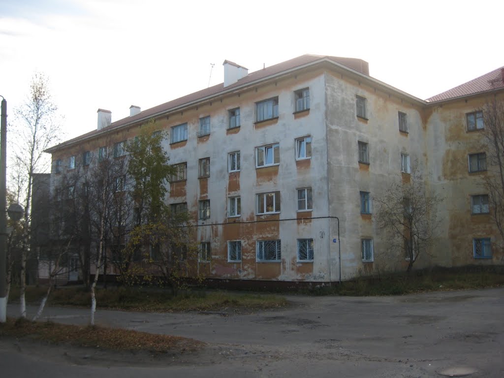 Кандалакша (ул. Кировская, дом 30)