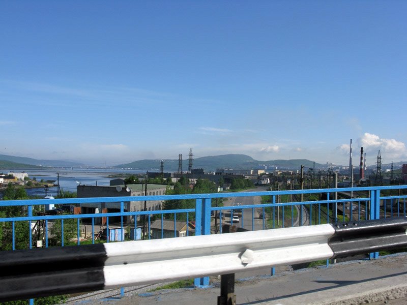 vid_na_Murmansk_c_mosta.jpg