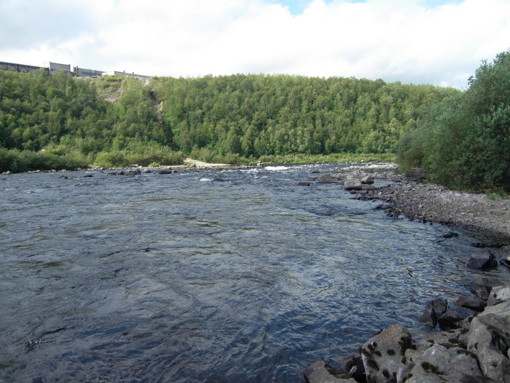 Lower pool, Kola river, molochnya