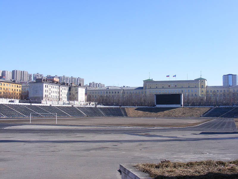 Центральный мурманский стадион