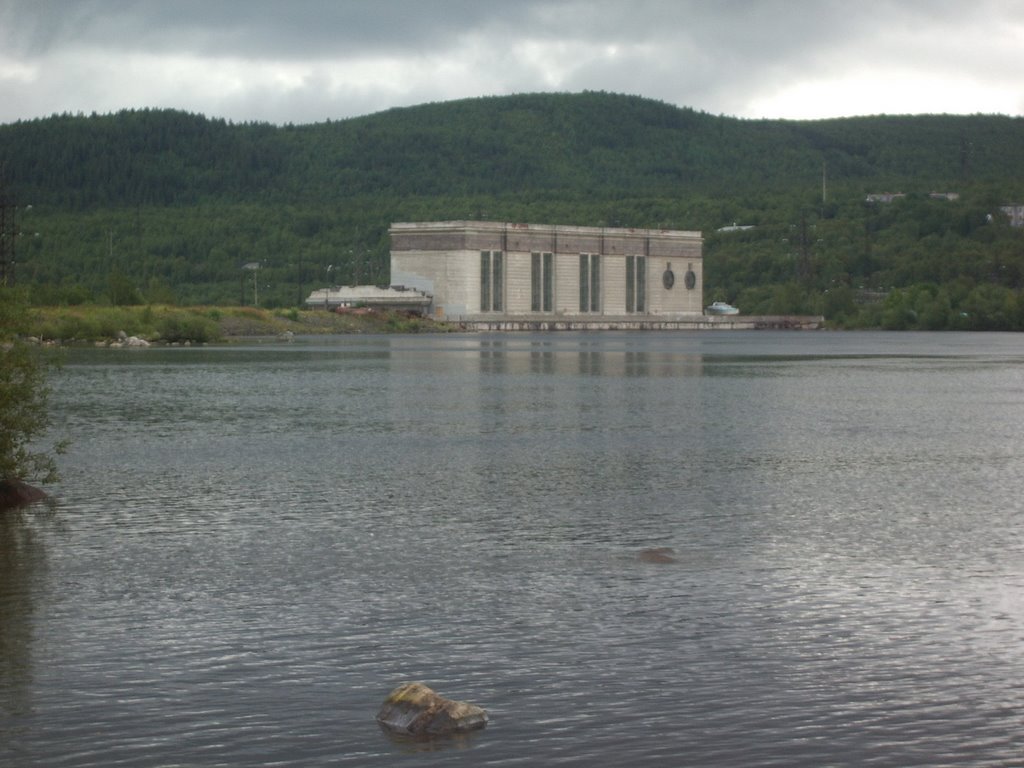 Hydroelectric power plant near Murmashi