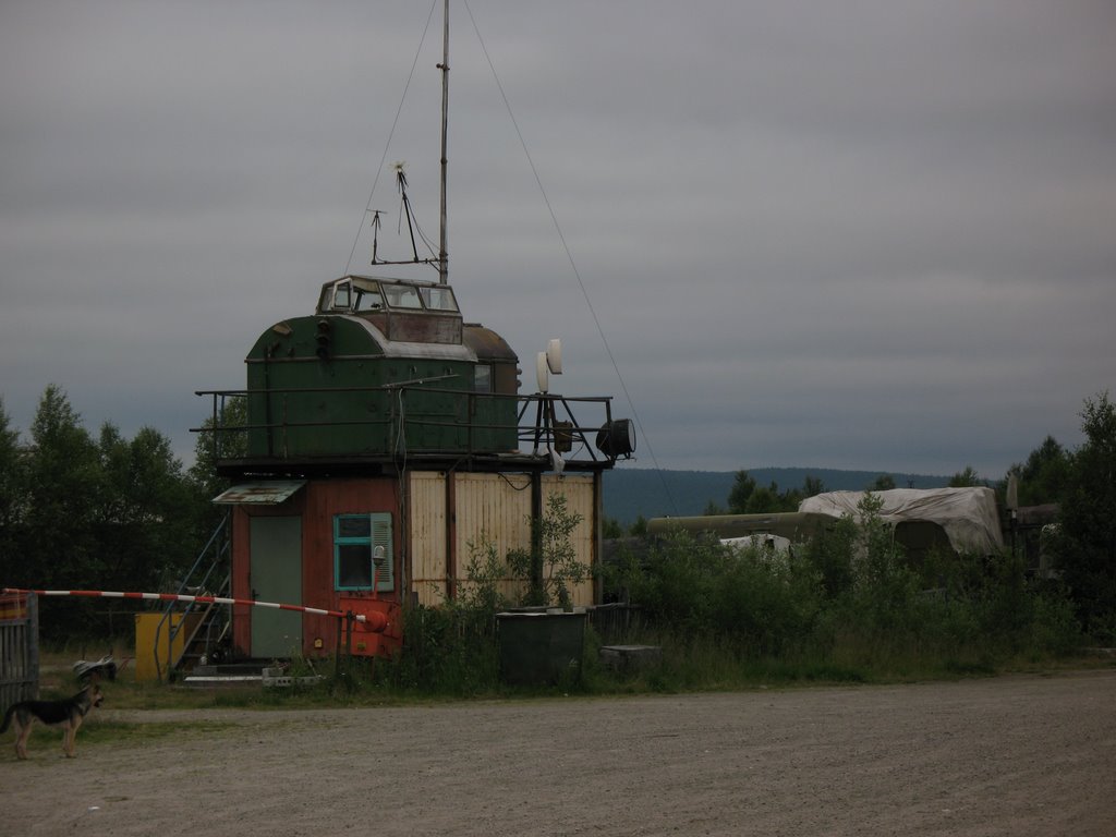 Ground-traffic control tower, helicopter airport