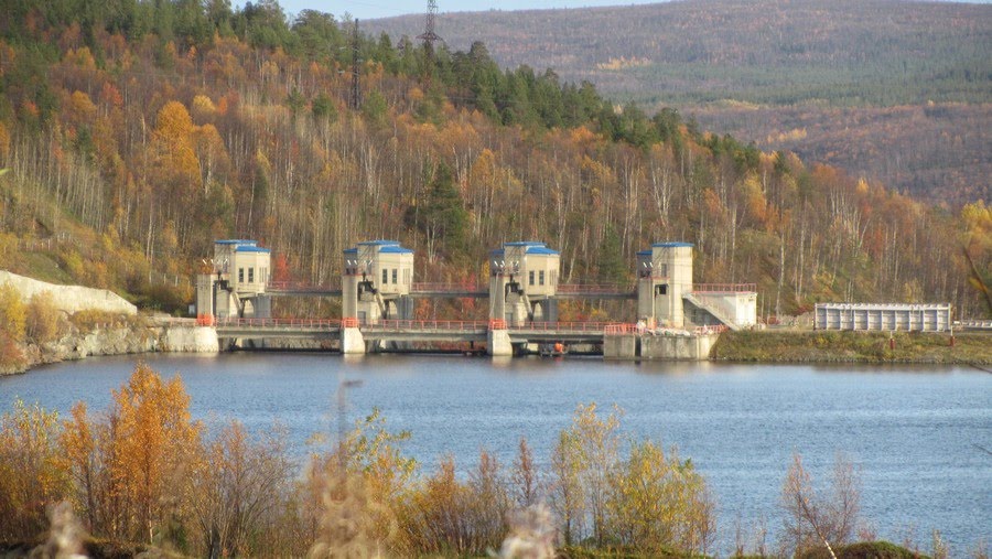 Водосброс Нижнетуломской ГЭС