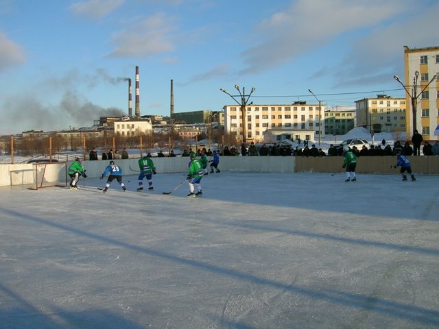 Icehockey in Nikel, Finland vs Russia