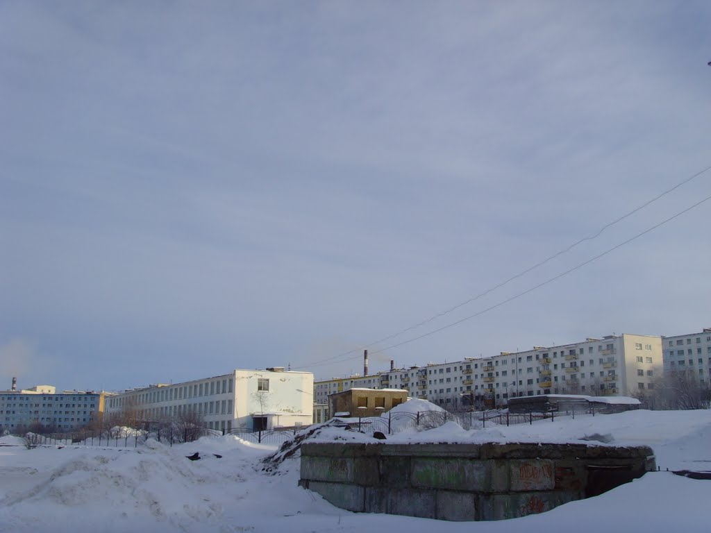 Поселок Никель, окраина