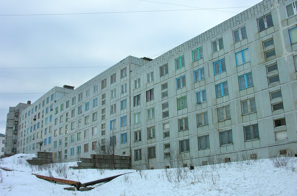 Apartment building