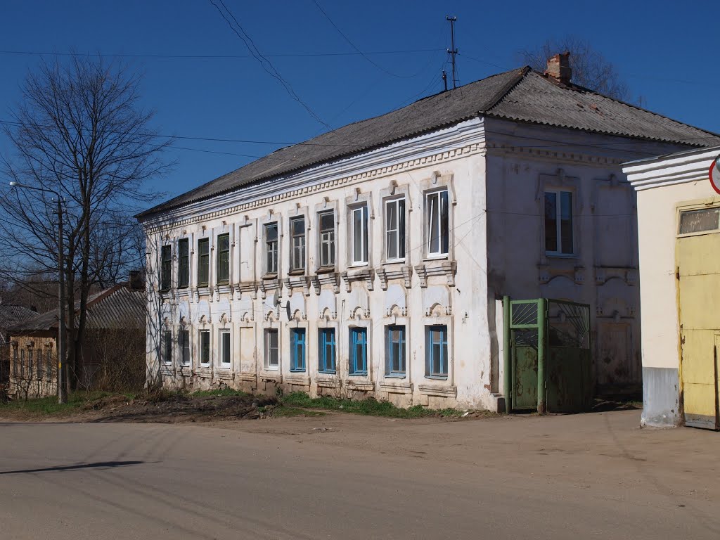 Здание возле музея