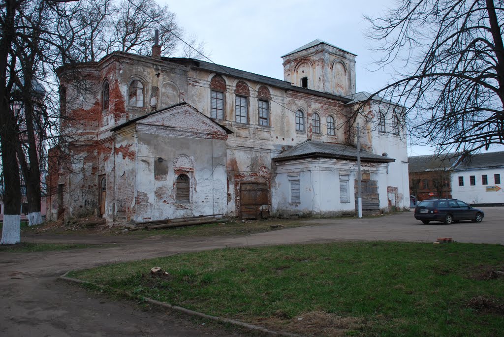 Валдай. Церковь Введения во храм Пресв. Богородицы, вид с северной стороны