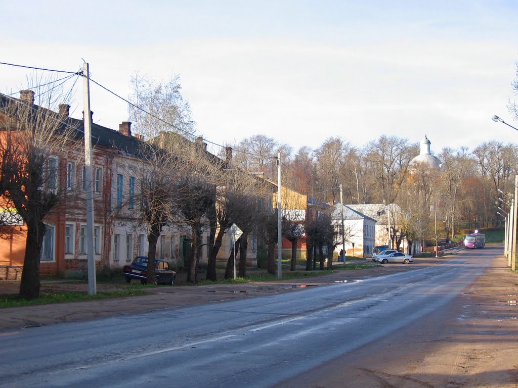 Валдай. Центральная улица.