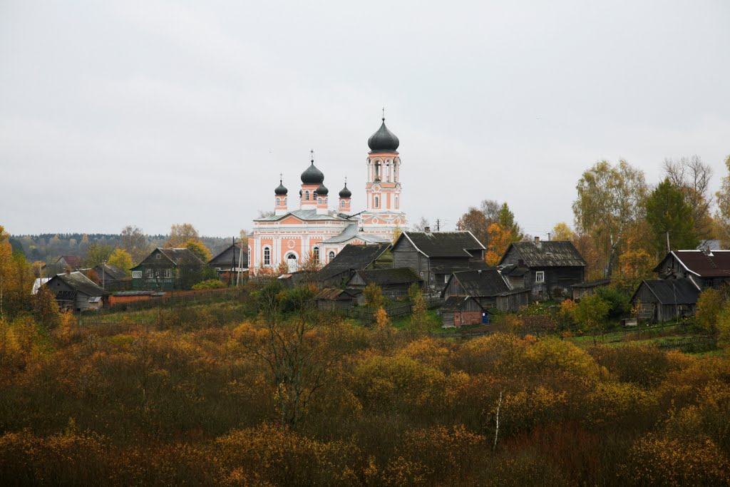 Крестцы. Церковь святой Троицы.
