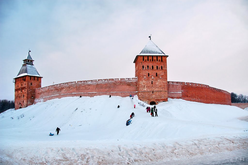 Великий Новгород. Стены Кремля зимой