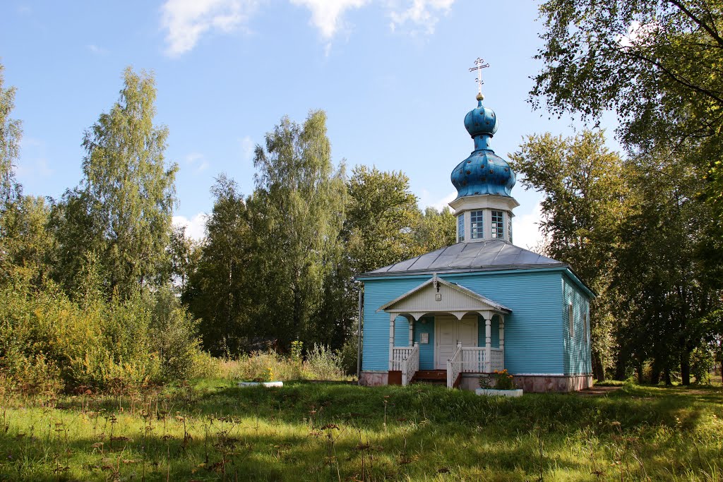 Парфино. Церковь Феодоровской иконы Божией Матери