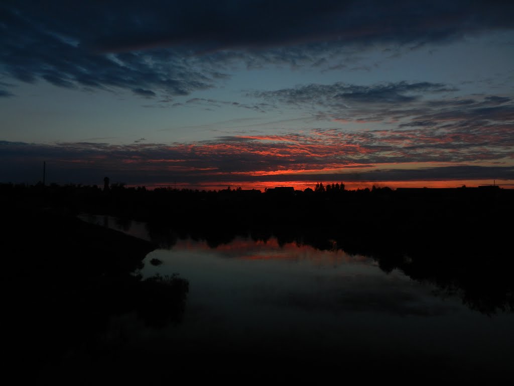 Закат на новгородском мосту