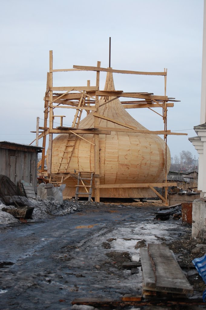 Купол Новопокровской церкви, 2009