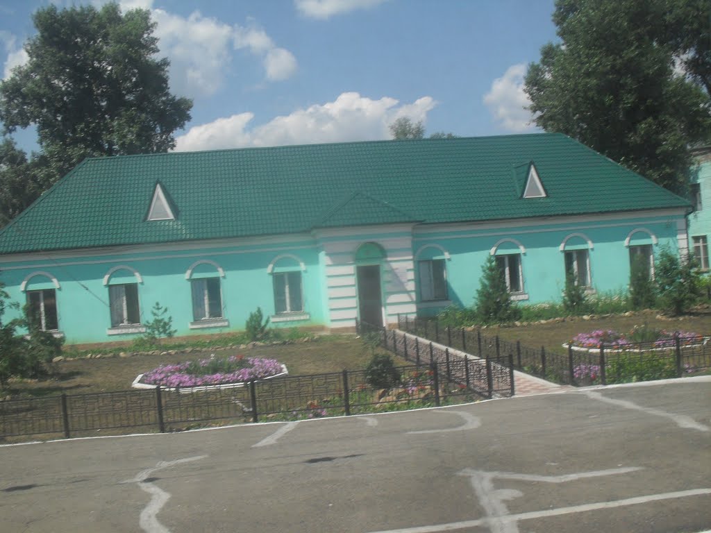 Служебное здание СТ.-Болотная.