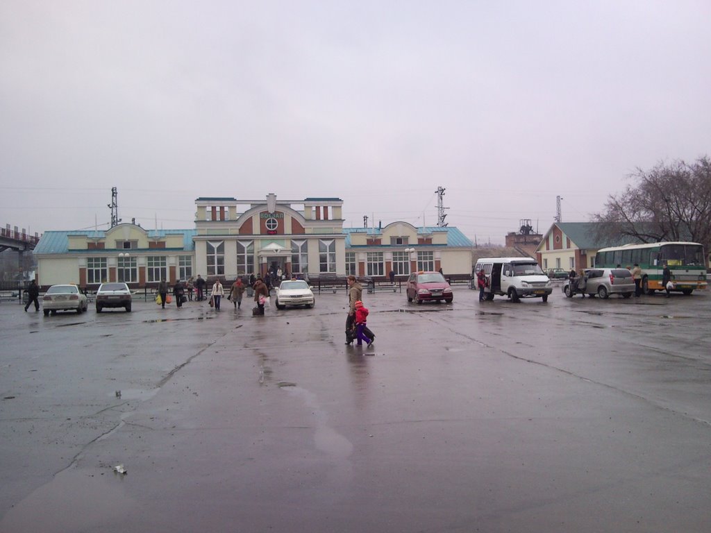 Ж/д вокзал Искитим - Railway station Iskitim
