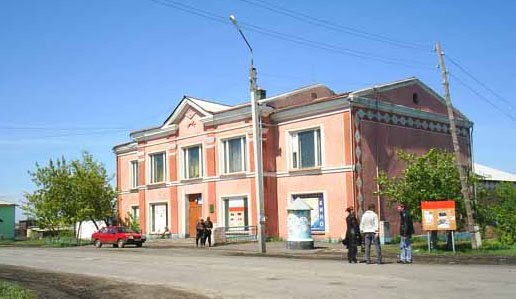 Бывший магазин "Детский мир"