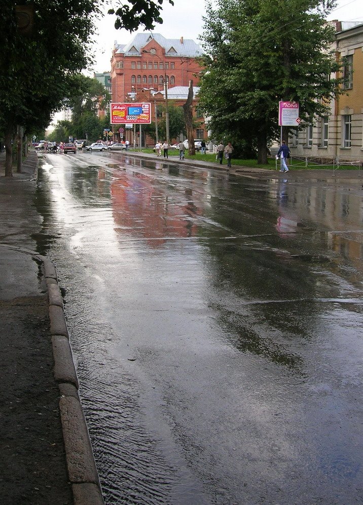 [Russia, Novosibirsk,Summer, Morning, Sovetskaya Str. /Россия, Новосибирск, Лето, Утро, улица Советская]