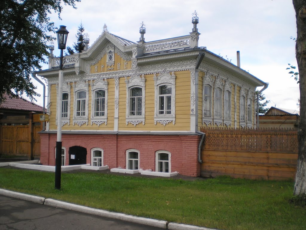 Красивый дом