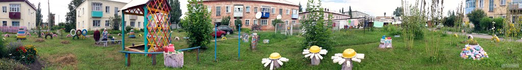 Большеречье, Омская область, двор. Bolshereche, Omsk area, a court yard