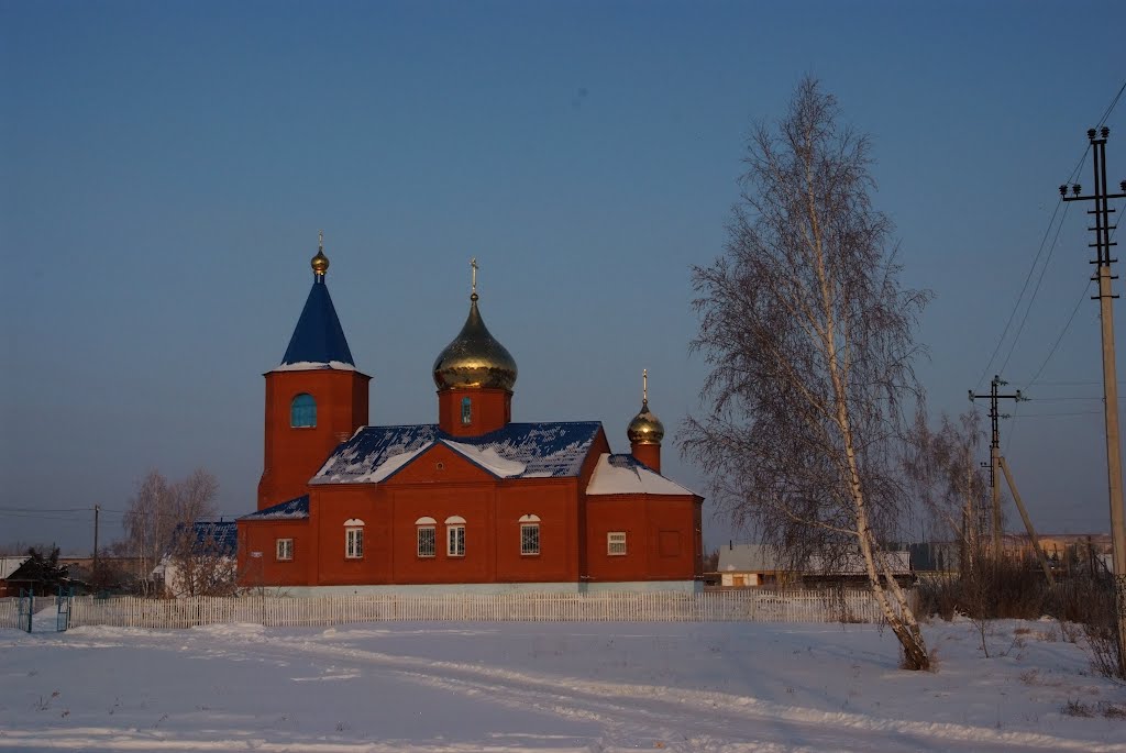 Храм в Кормиловке