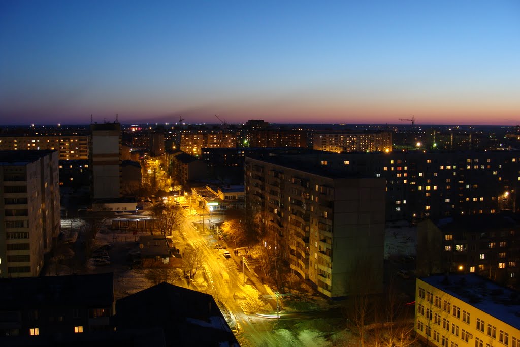 Закат, панорама ночного Омска, переулок (29.03.2011)
