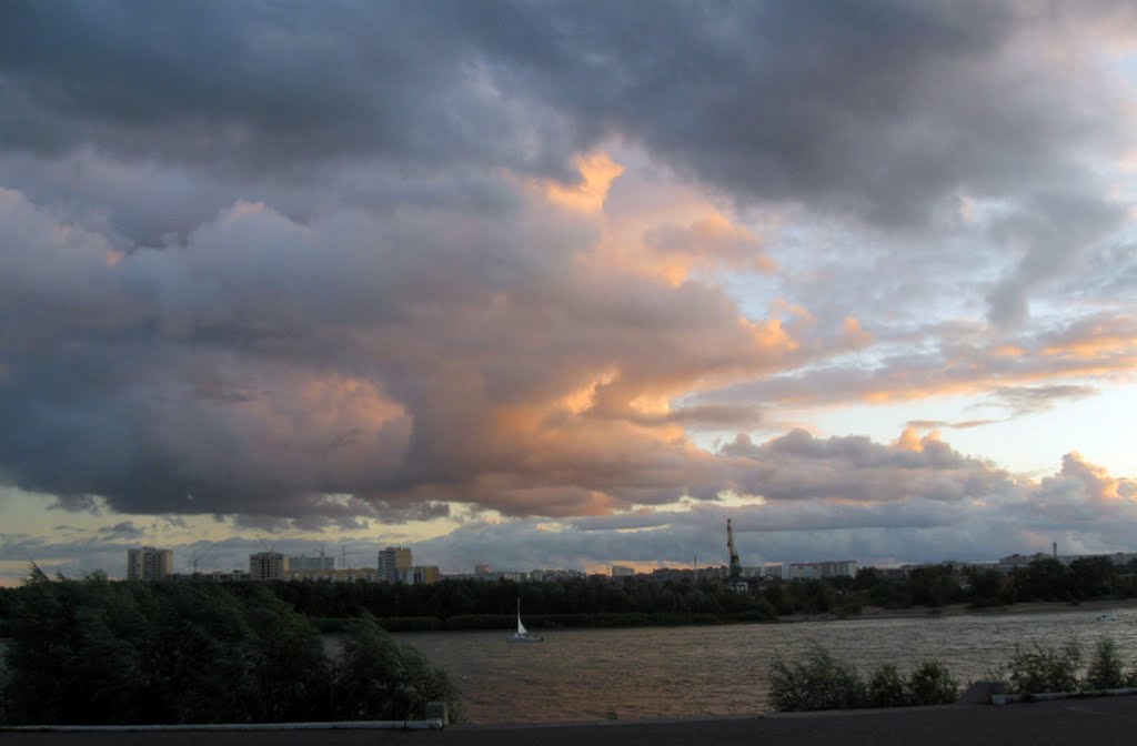 "Ветреным вечером смолкнут крики  птиц"  (In the windy evening shouts of birds will cease)
