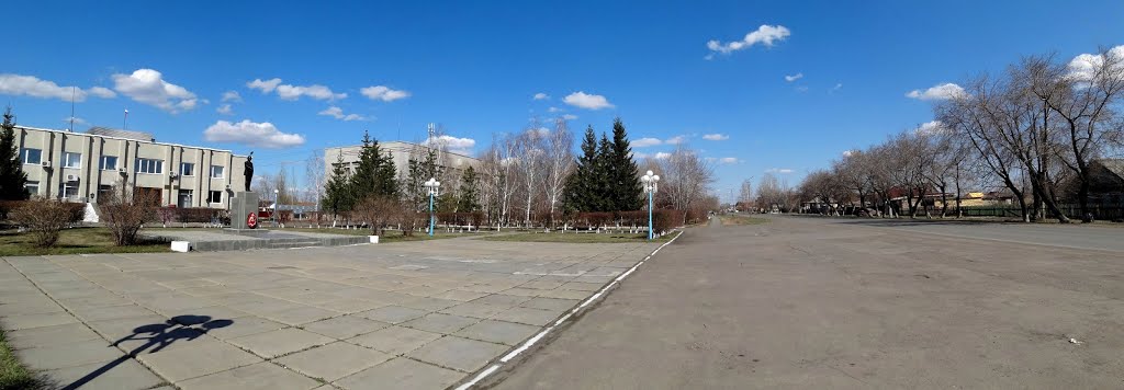 Площадь перед администрацией
