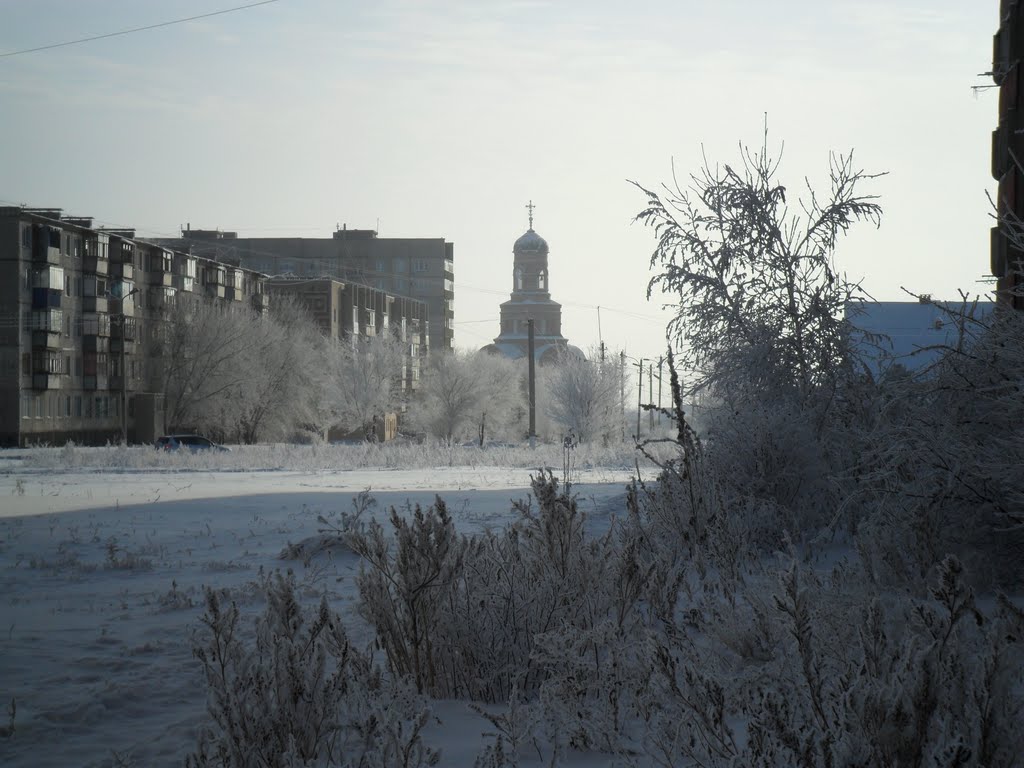 Виднеется 	  Храм Божий Святого Праведного Иоанна Кронштадтского. 11.12.2011