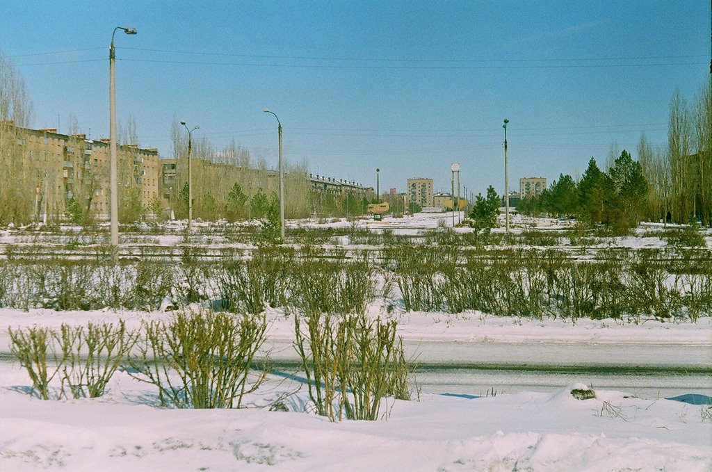 Гай. Центральная улица. 04.04.2001 г.