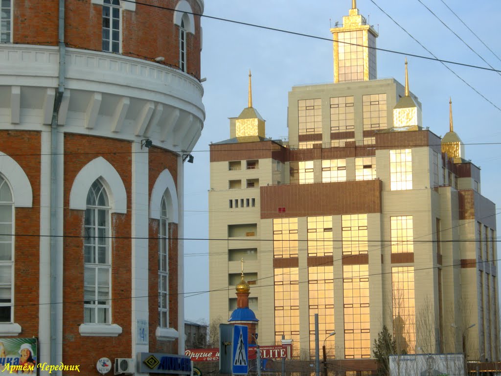 ОГУ в лучах заката.