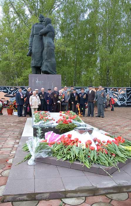 Ветераны района. осталось человек 20 :-(