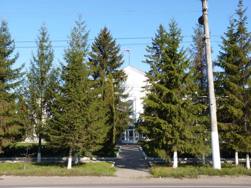 Нарышкино.Администрация