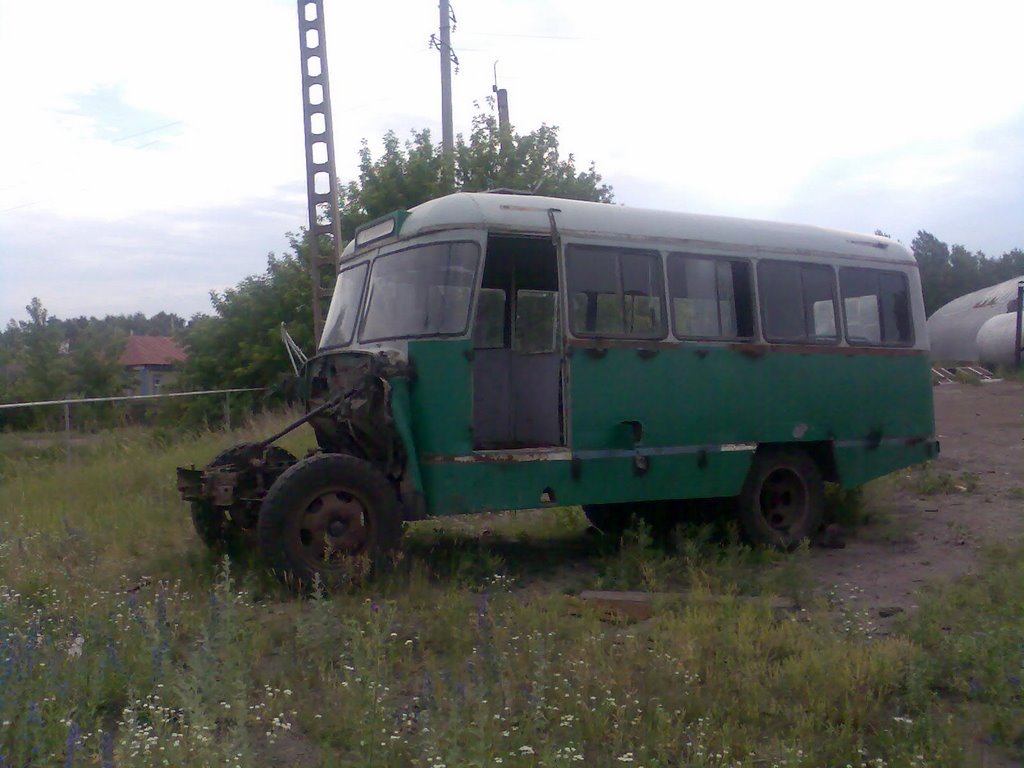 Автопарк в упадке.