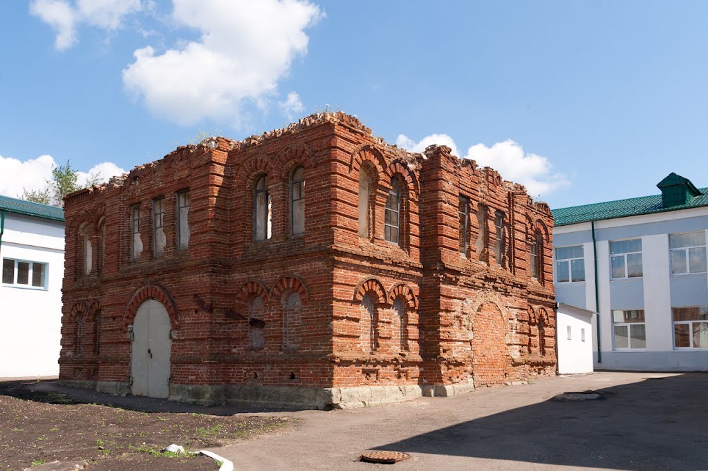 Храм-памятник Александра Невского