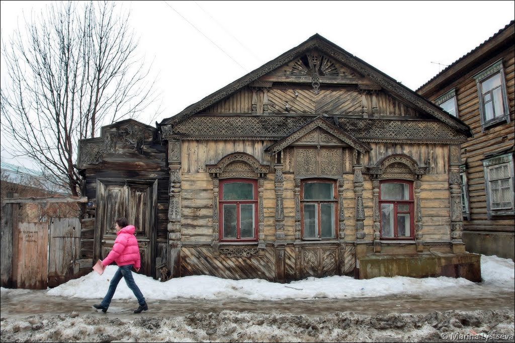 резной домик
