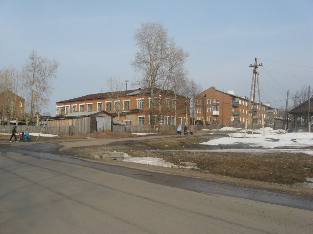 Перекресток улиц Ворошилова и Маяковского